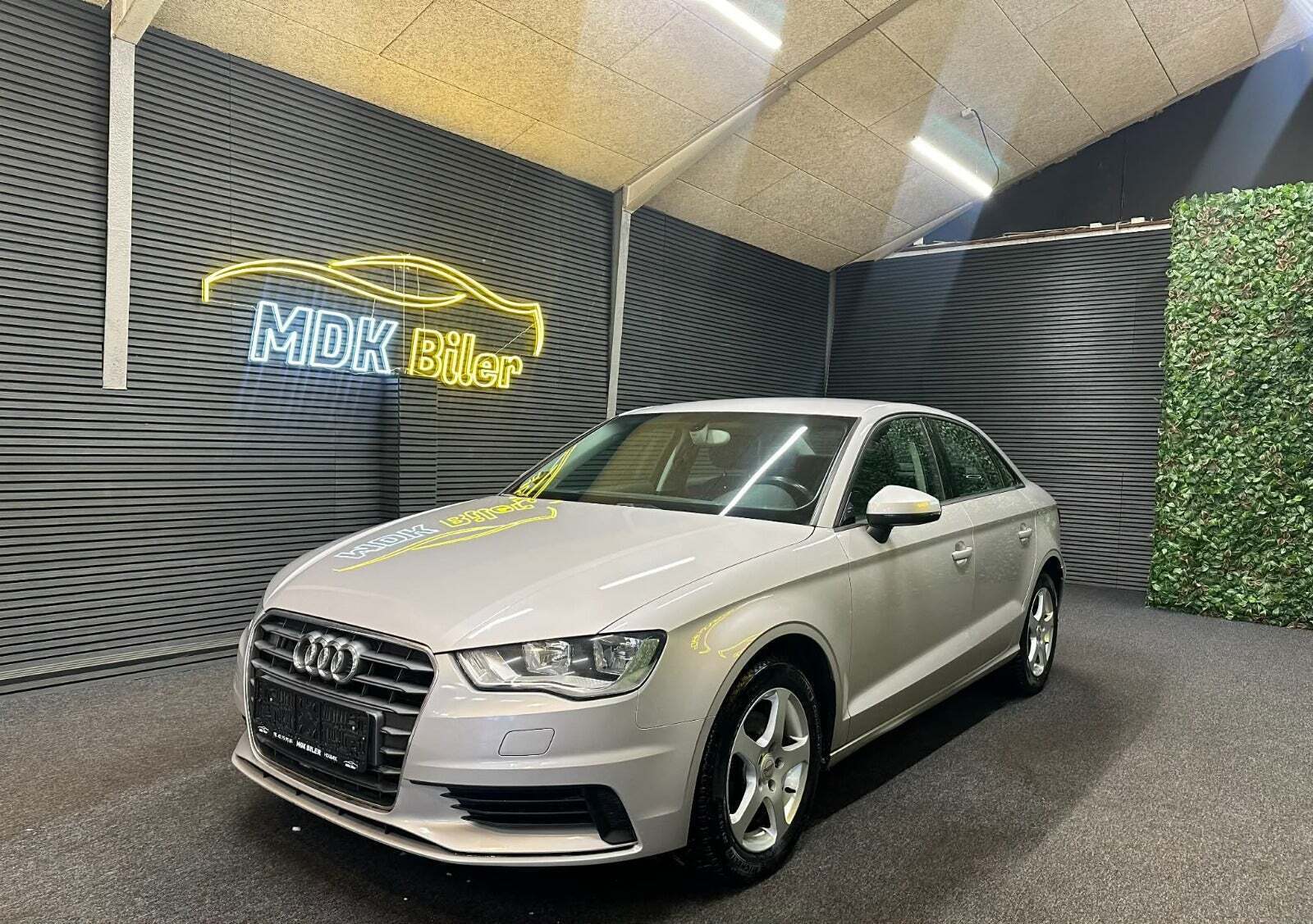 Audi A3 1,6 TDi 110 Ambiente S-tr.