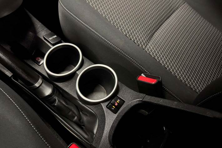 Grå Toyota Sportsvan fra 2014