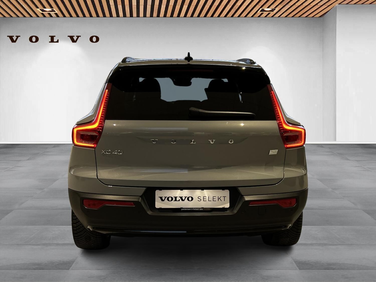 Volvo XC40 Recharge Twin Engine Ultimate AWD 408HK 5d Aut.