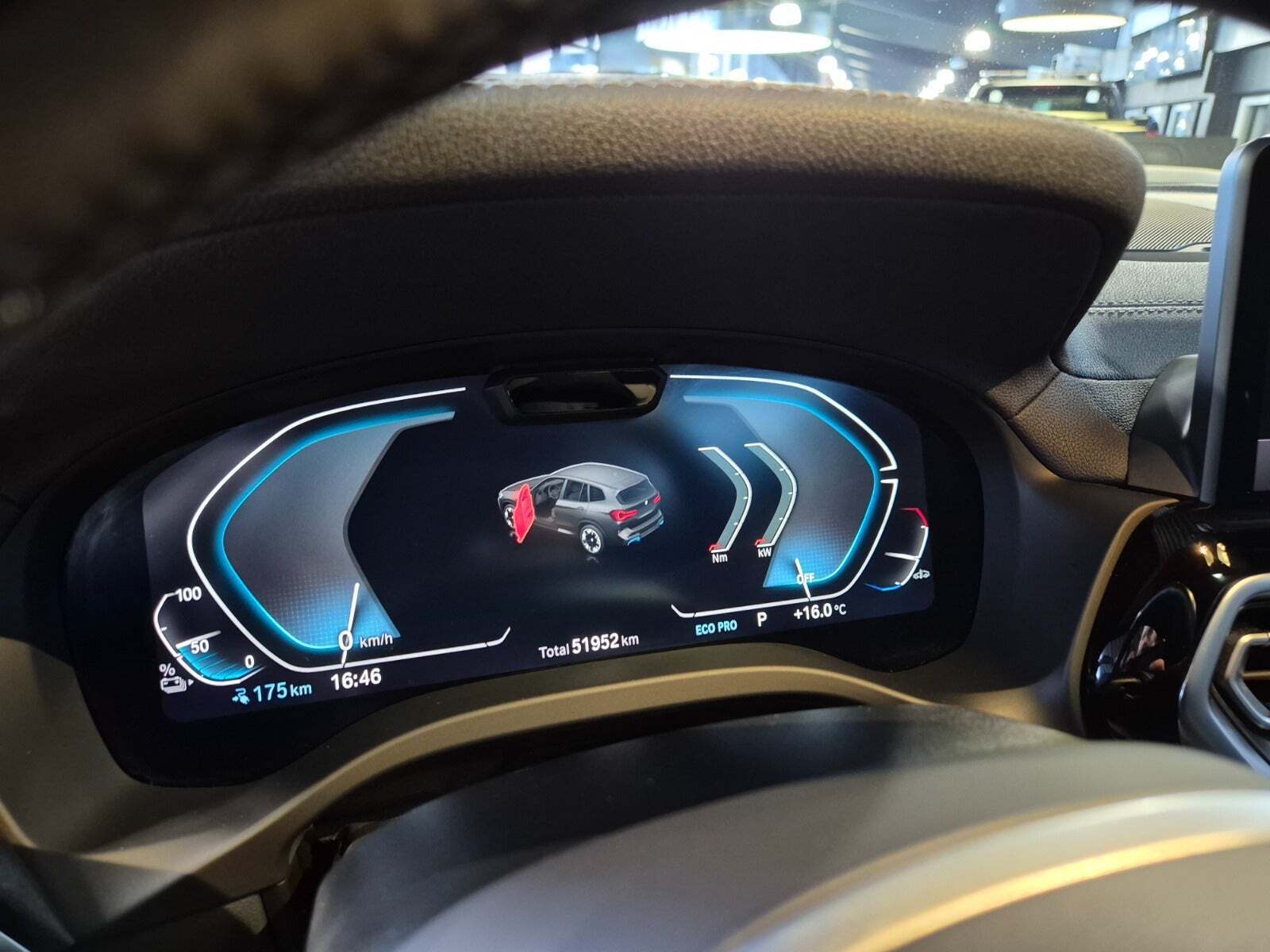 Blå BMW iX3 fra 2023