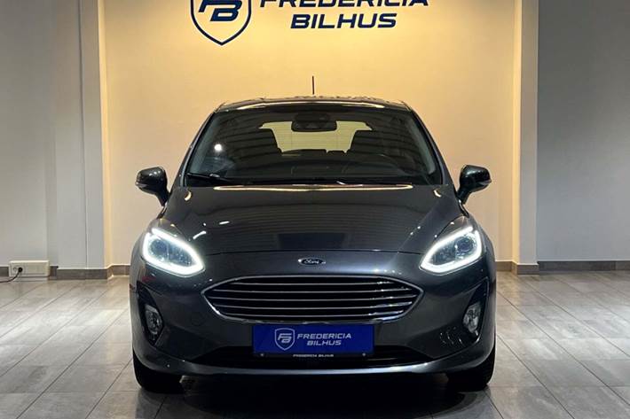 Grå Ford Fiesta fra 2019