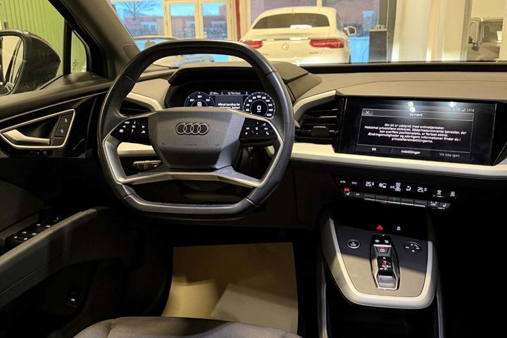 Sort Audi Q4 e-tron fra 2023