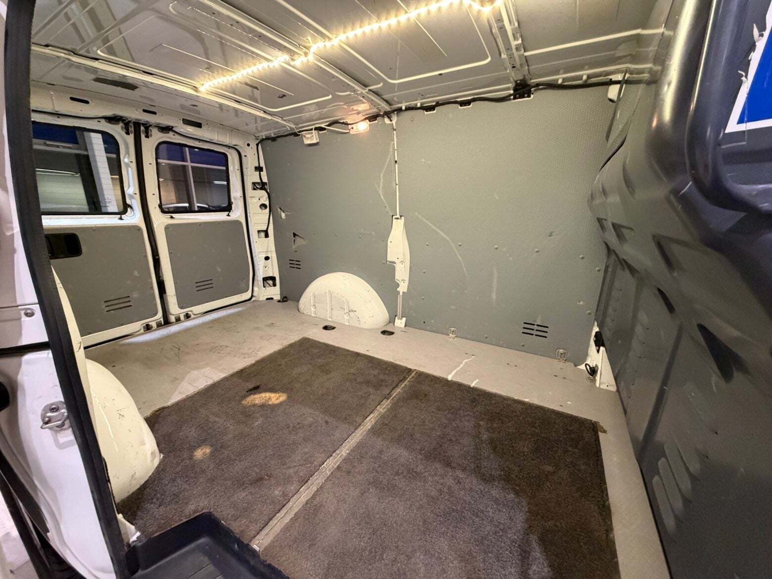 Hvid Mercedes Vito 114 fra 2017