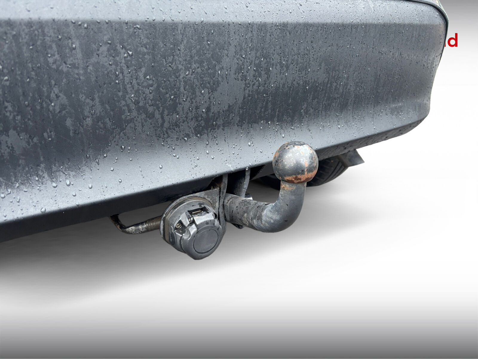 Grå Toyota Yaris Cross fra 2023