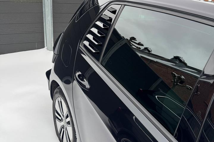Sort VW e-Golf fra 2020