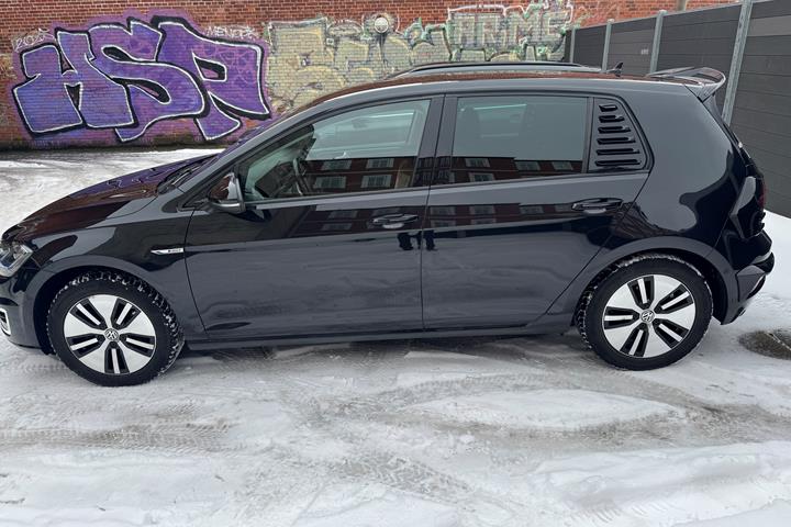 Sort VW e-Golf fra 2020