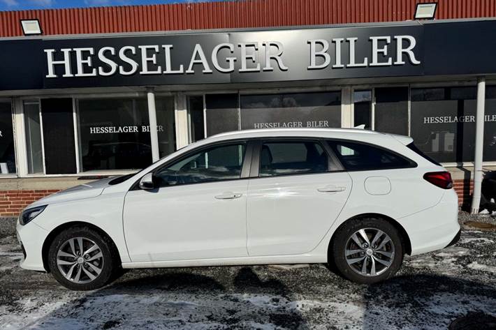 Hvid Hyundai i30 fra 2020