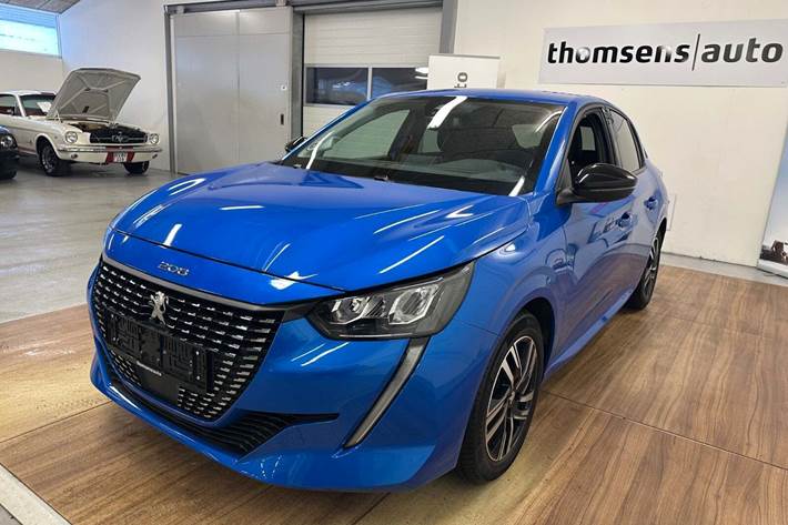Blå Peugeot 208 fra 2023