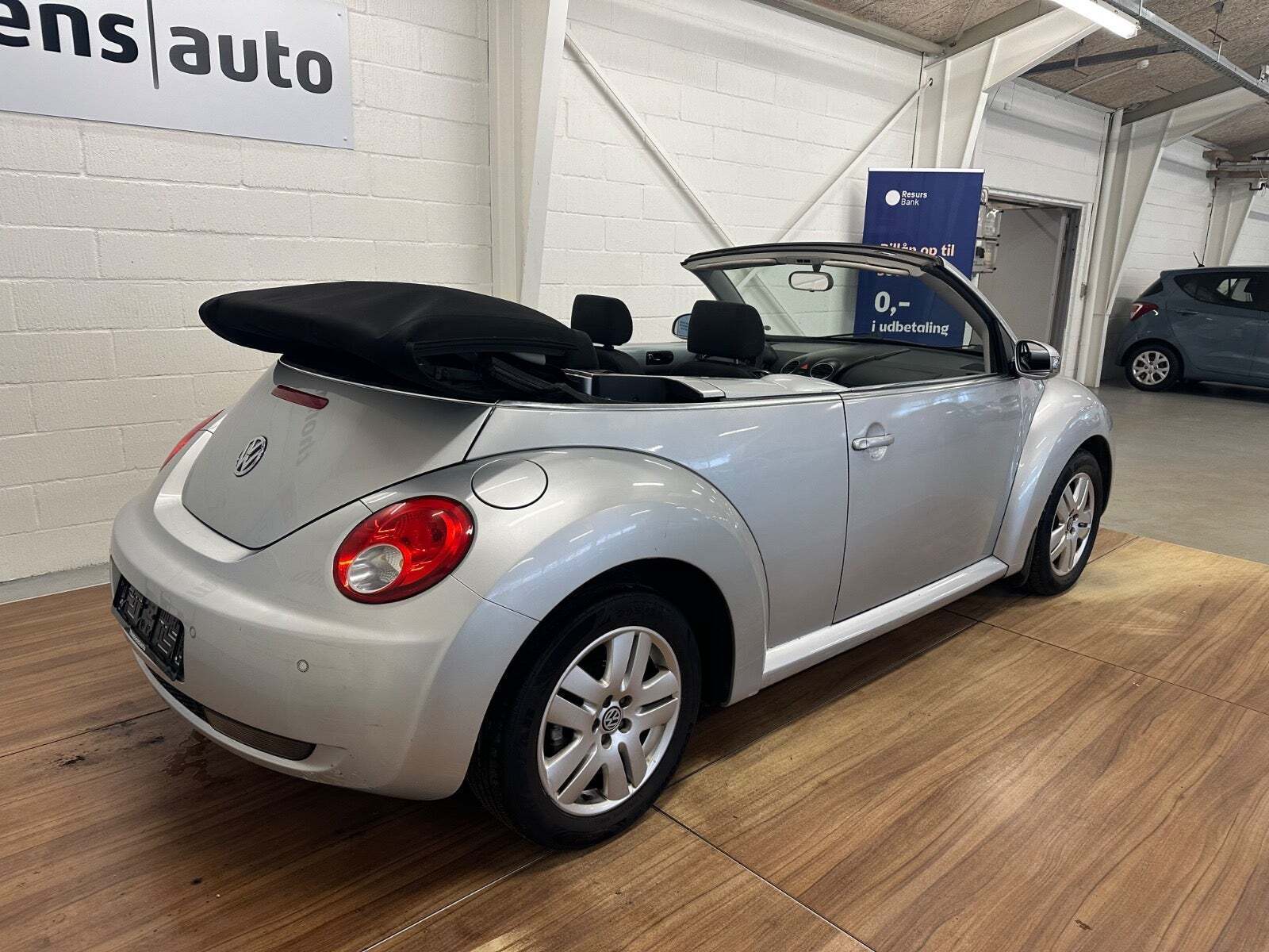 Sølv VW New Beetle fra 2007