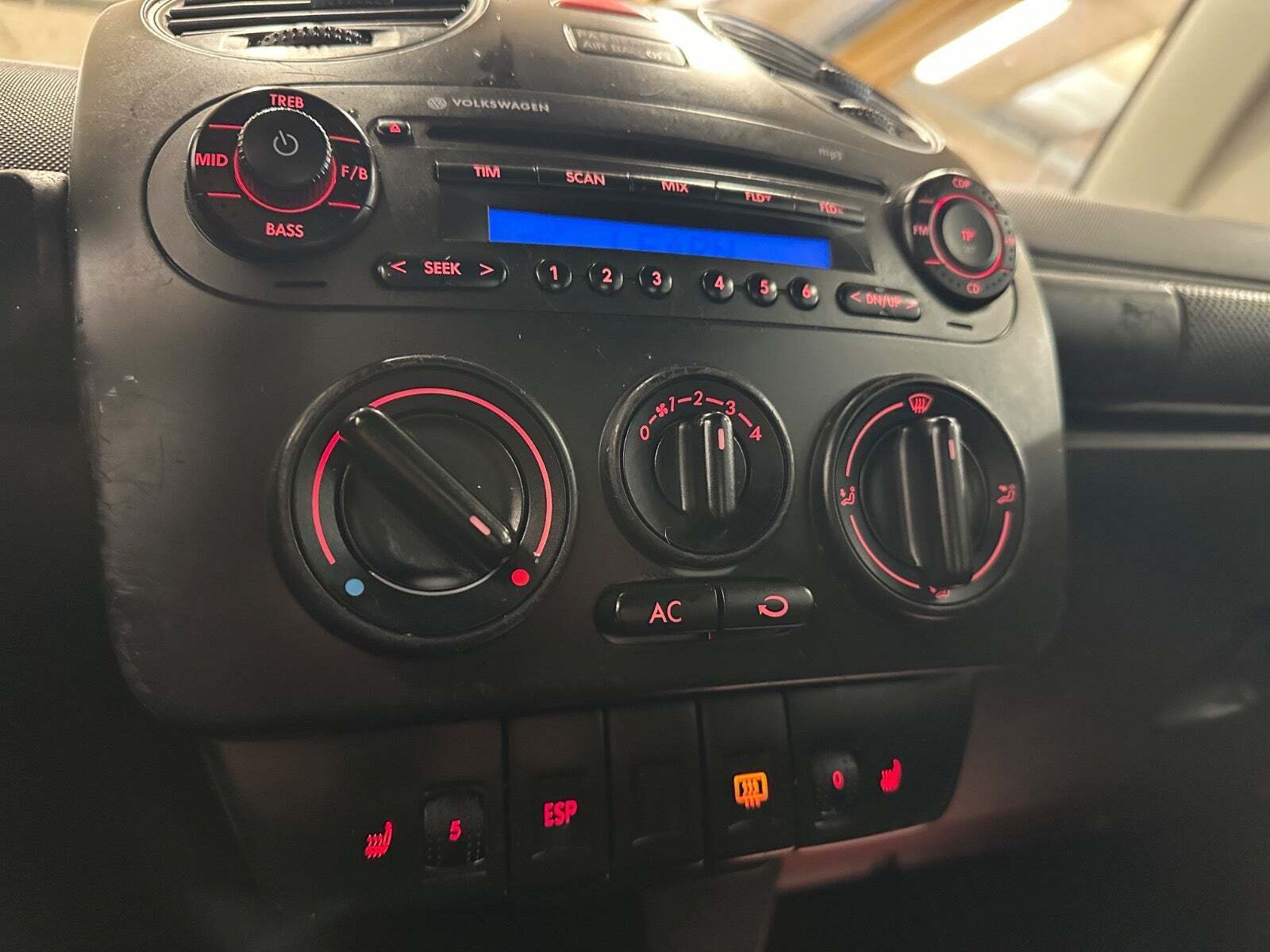 Sølv VW New Beetle fra 2007