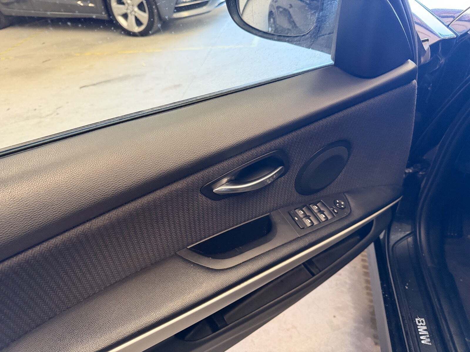 Sort BMW 316d fra 2010