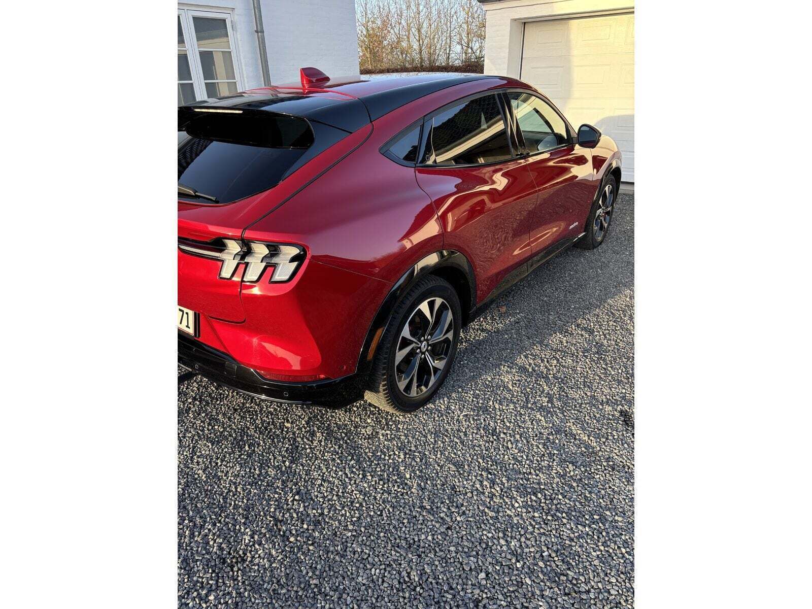 Ford Mustang Mach-E 70 Premium Standard Range AWD