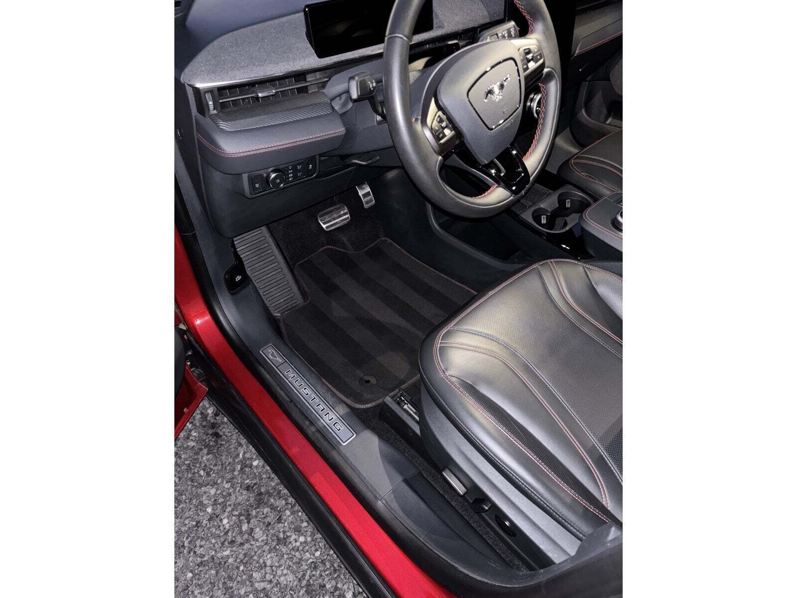 Ford Mustang Mach-E 70 Premium Standard Range AWD