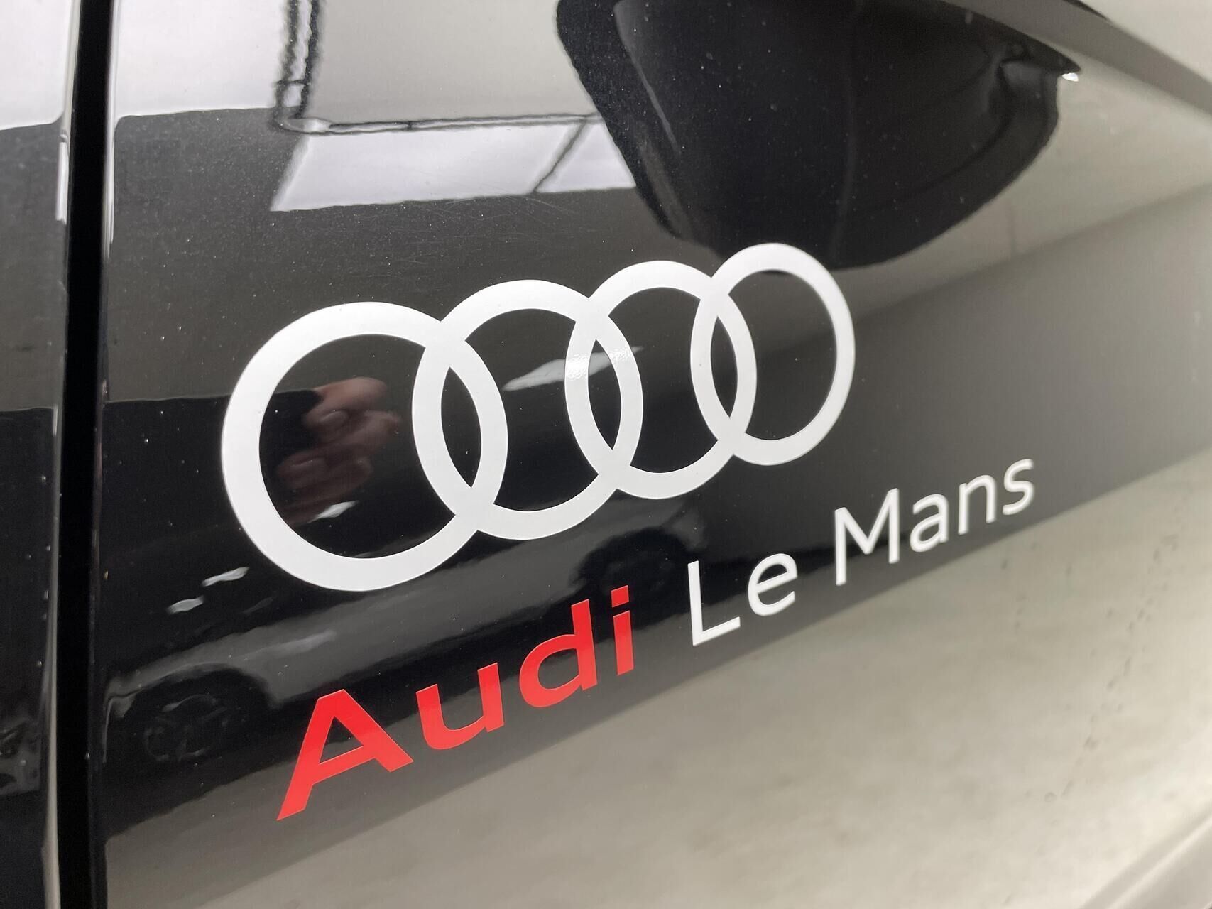 Sort Audi Q4 fra 2023