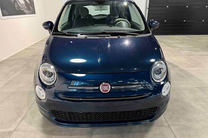 Blå Fiat 500 fra 2016