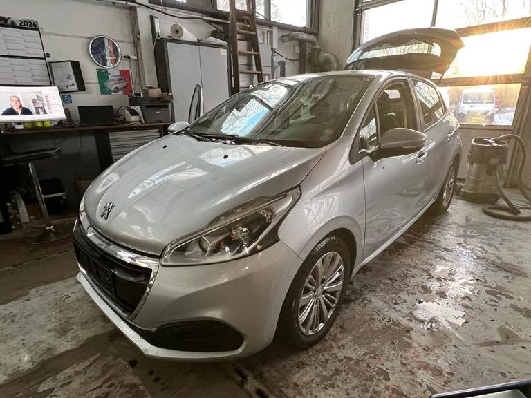 Peugeot 208 1,6 BlueHDi 100 Active