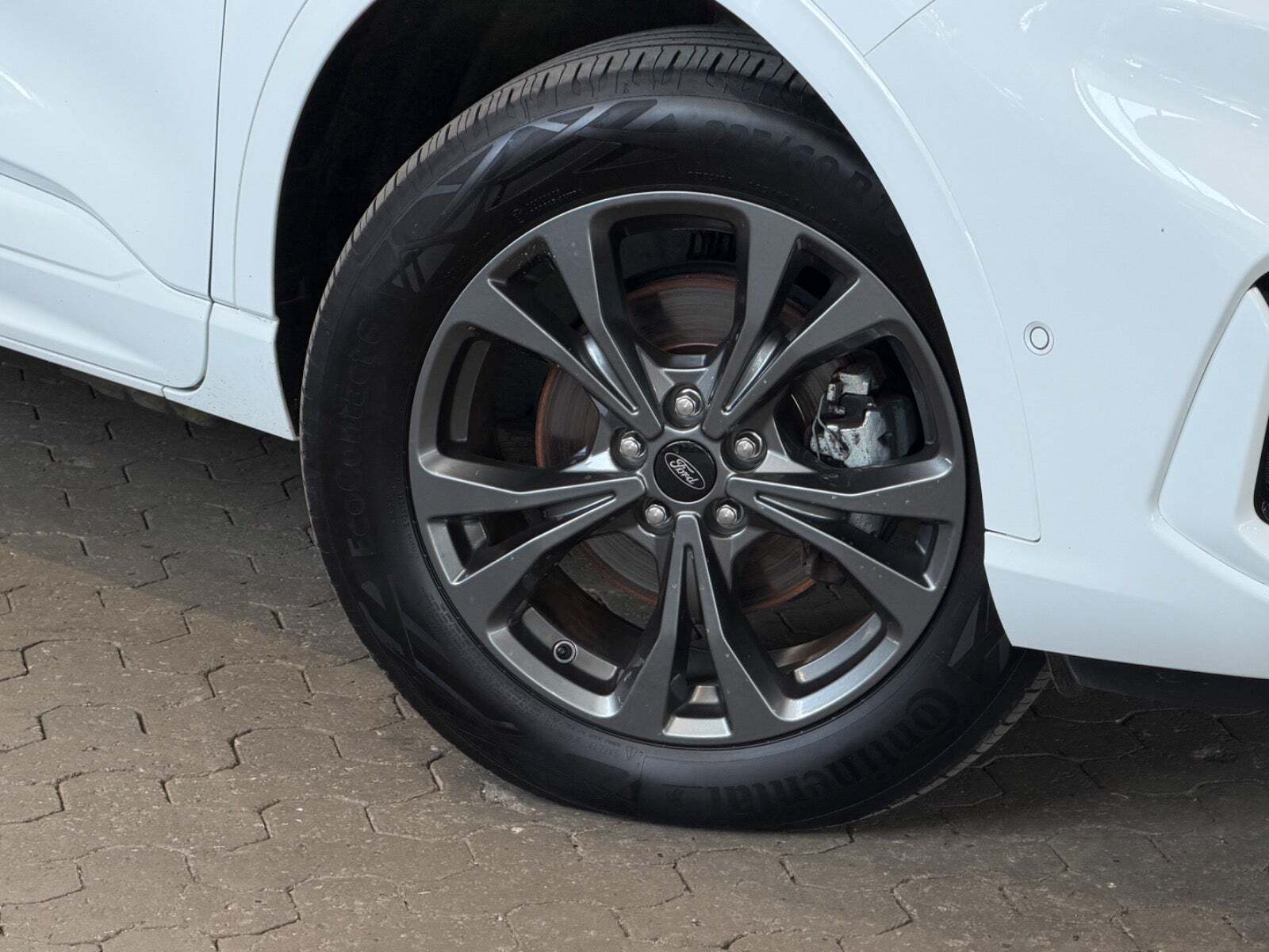 Ford Kuga 2,5 PHEV ST-Line X CVT