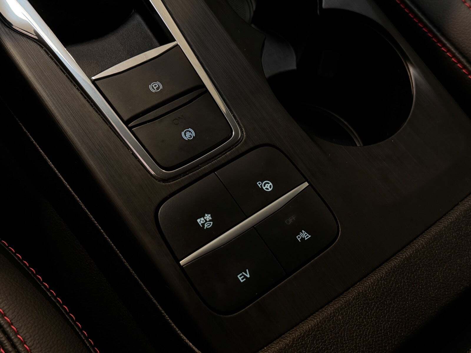 Hvid Ford Kuga fra 2022