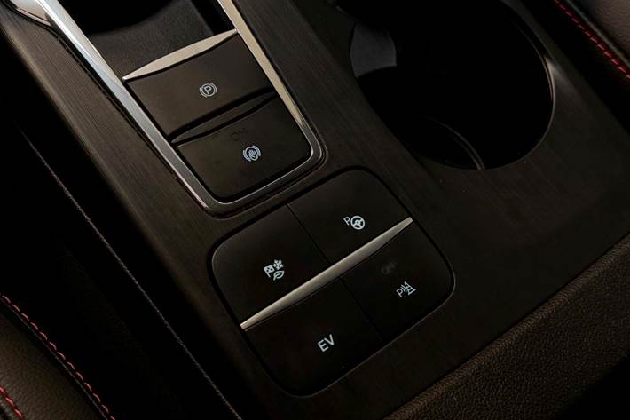 Hvid Ford Kuga fra 2022