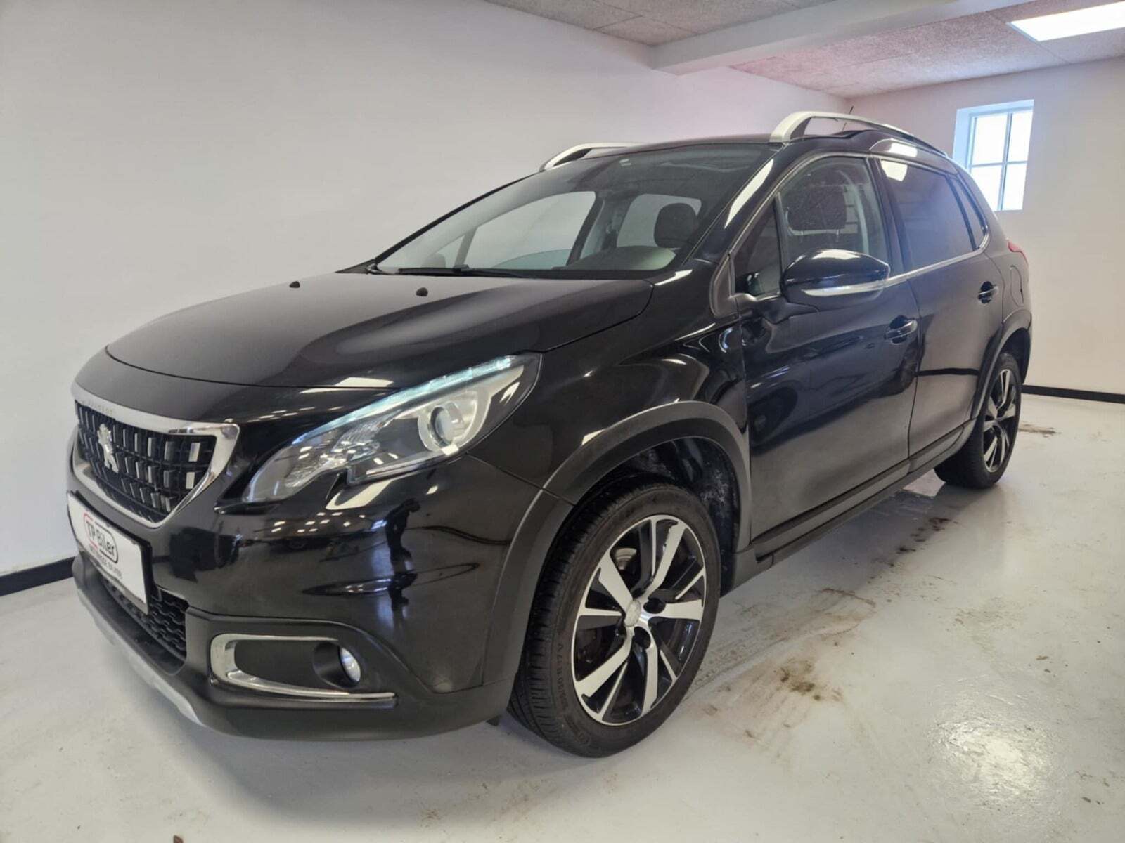 Peugeot 2008 1,2 PureTech 110 Allure Sky EAT6