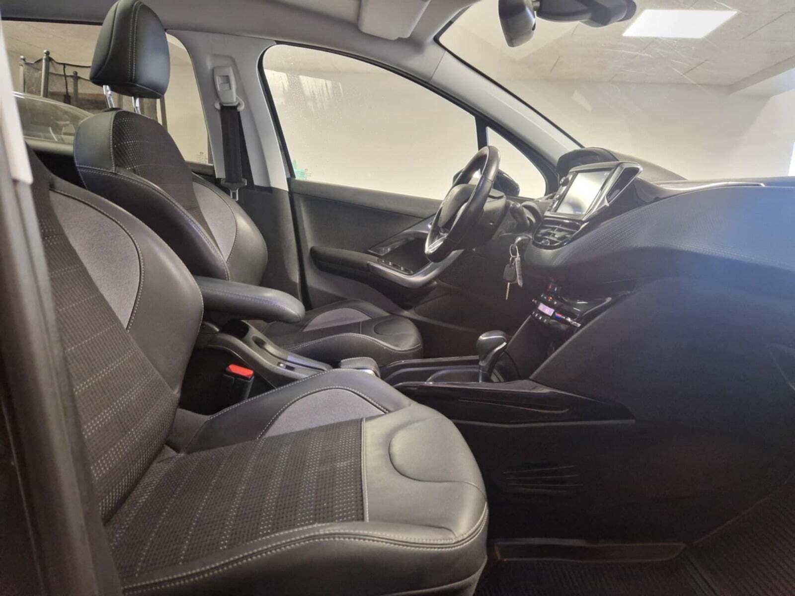 undefined Peugeot 2008 fra 2019