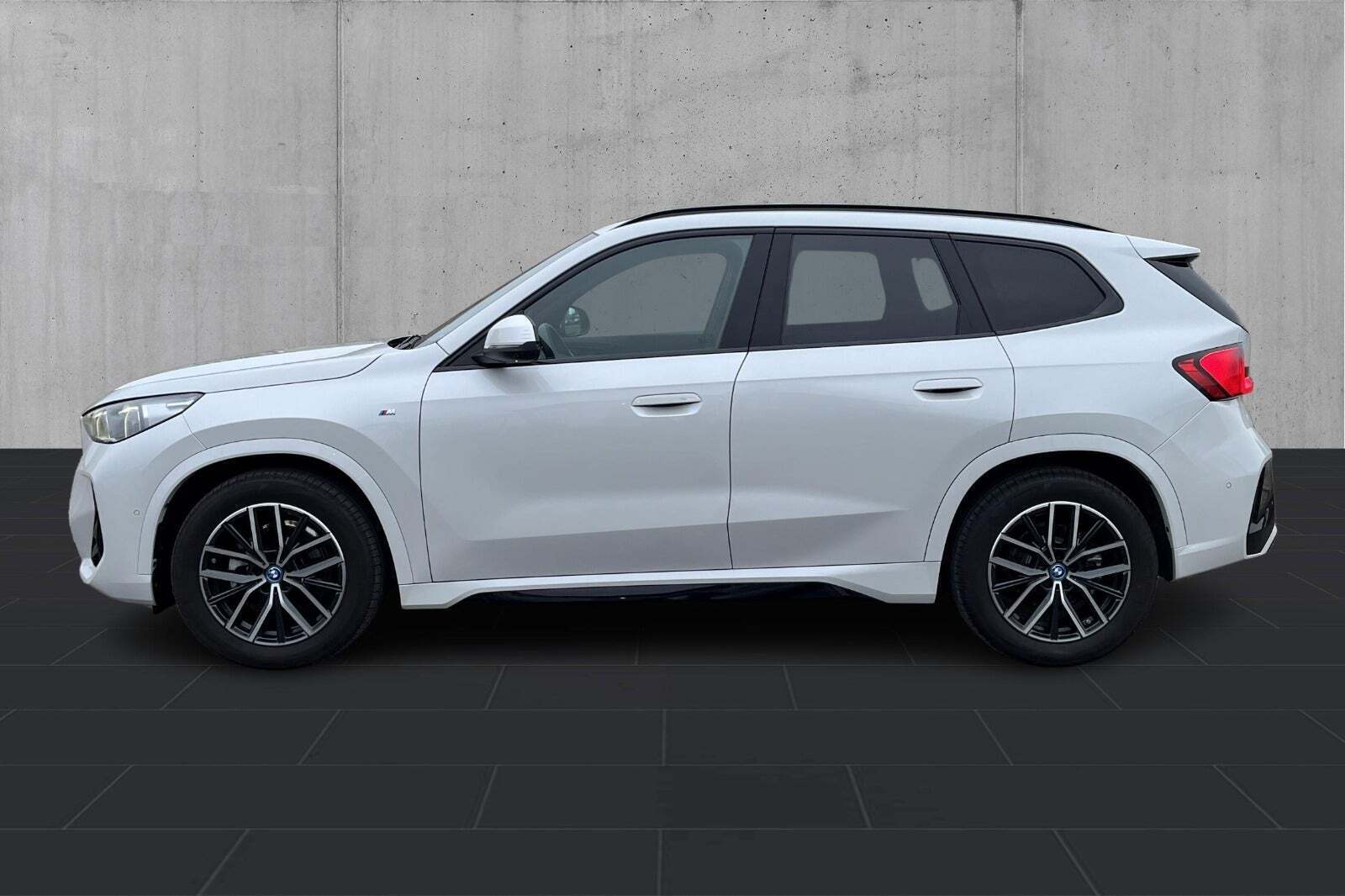 BMW iX1 eDrive20 Fully Charged M-Sport