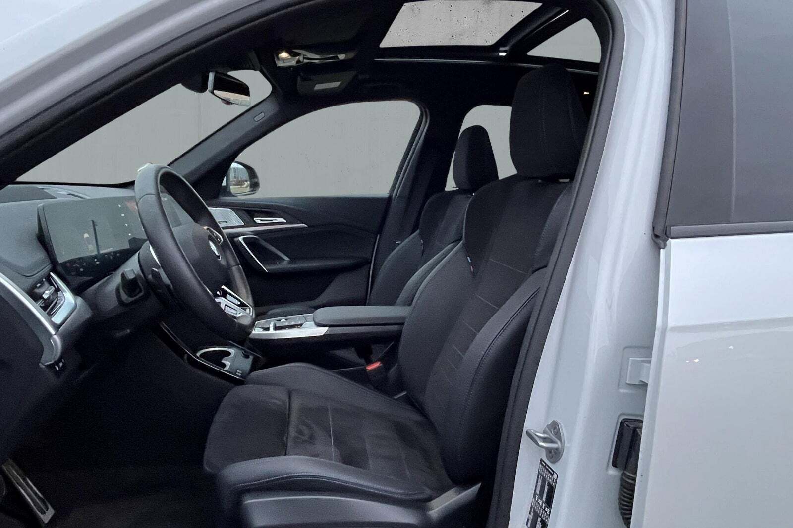 BMW iX1 eDrive20 Fully Charged M-Sport