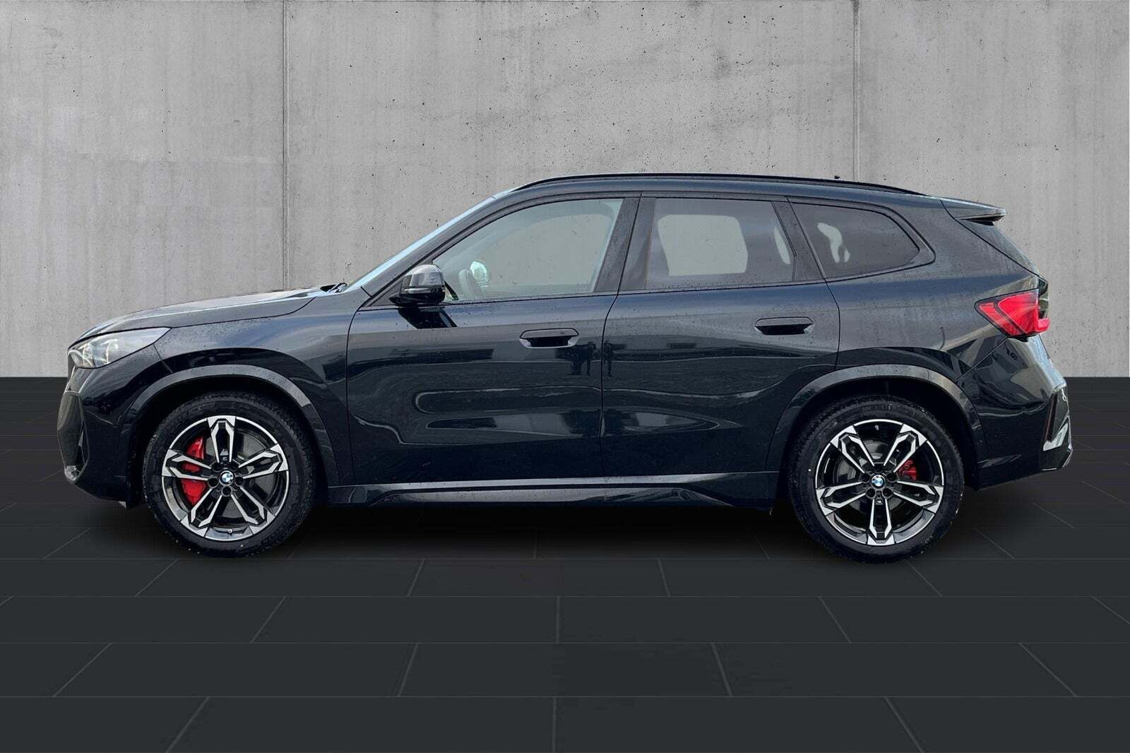 BMW iX1 eDrive20 Fully Charged