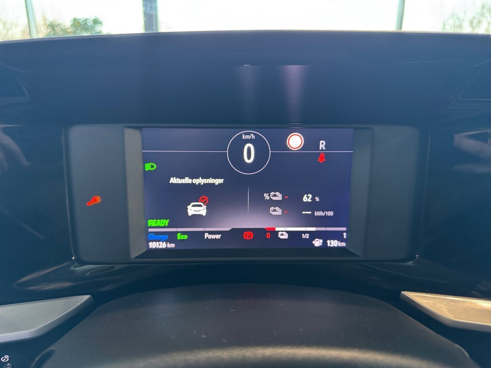 Hvid Opel Mokka-e fra 2022