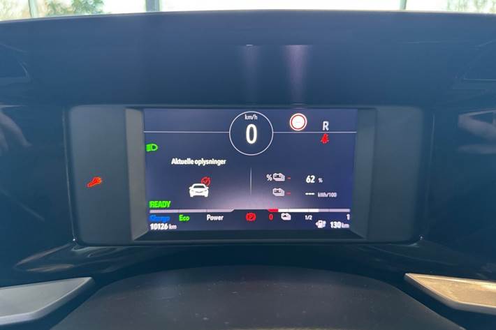 Hvid Opel Mokka-e fra 2022