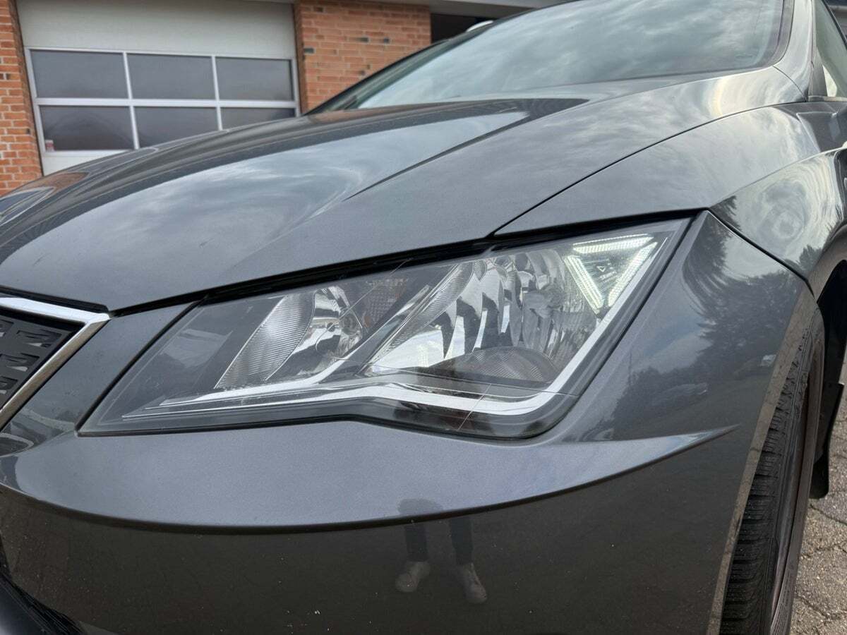 Grå Seat Leon fra 2018