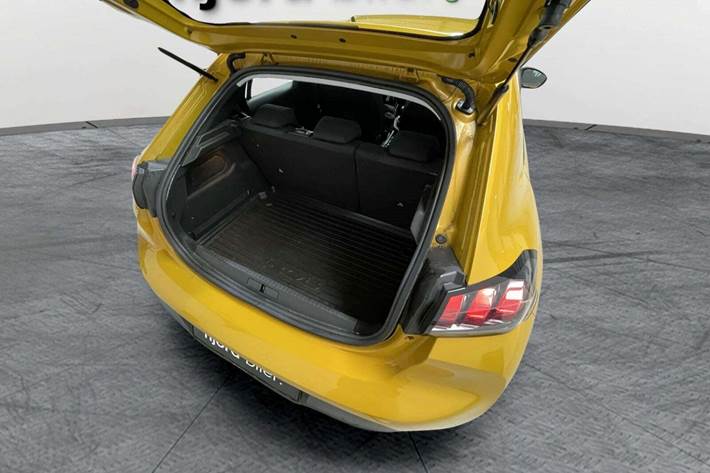 undefined Peugeot 208 fra 2022