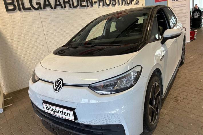 Hvid VW ID.3 fra 2023 set udefra