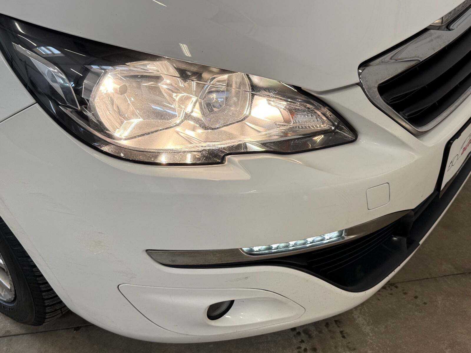 Peugeot 308 1,6 BlueHDi 120 Style Sky