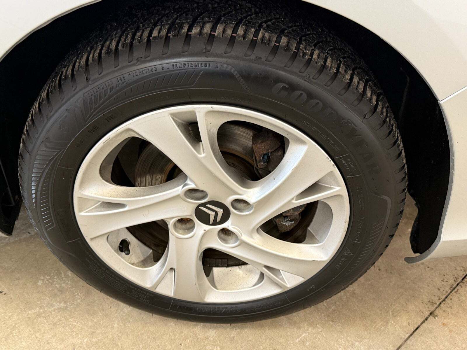 Sølv Citroën C4 fra 2015