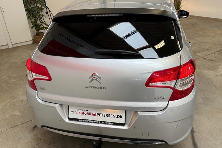 Sølv Citroën C4 fra 2015