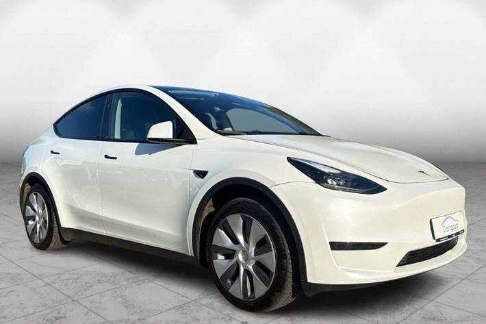 undefined Tesla Model Y fra 2023