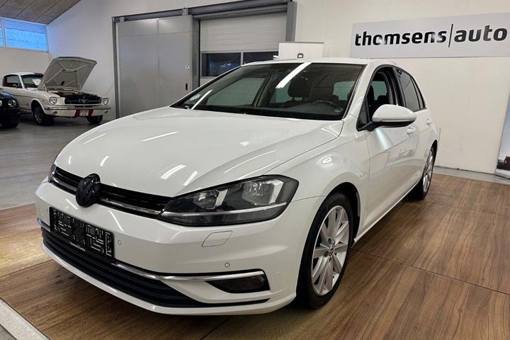 Hvid VW Golf VII fra 2018