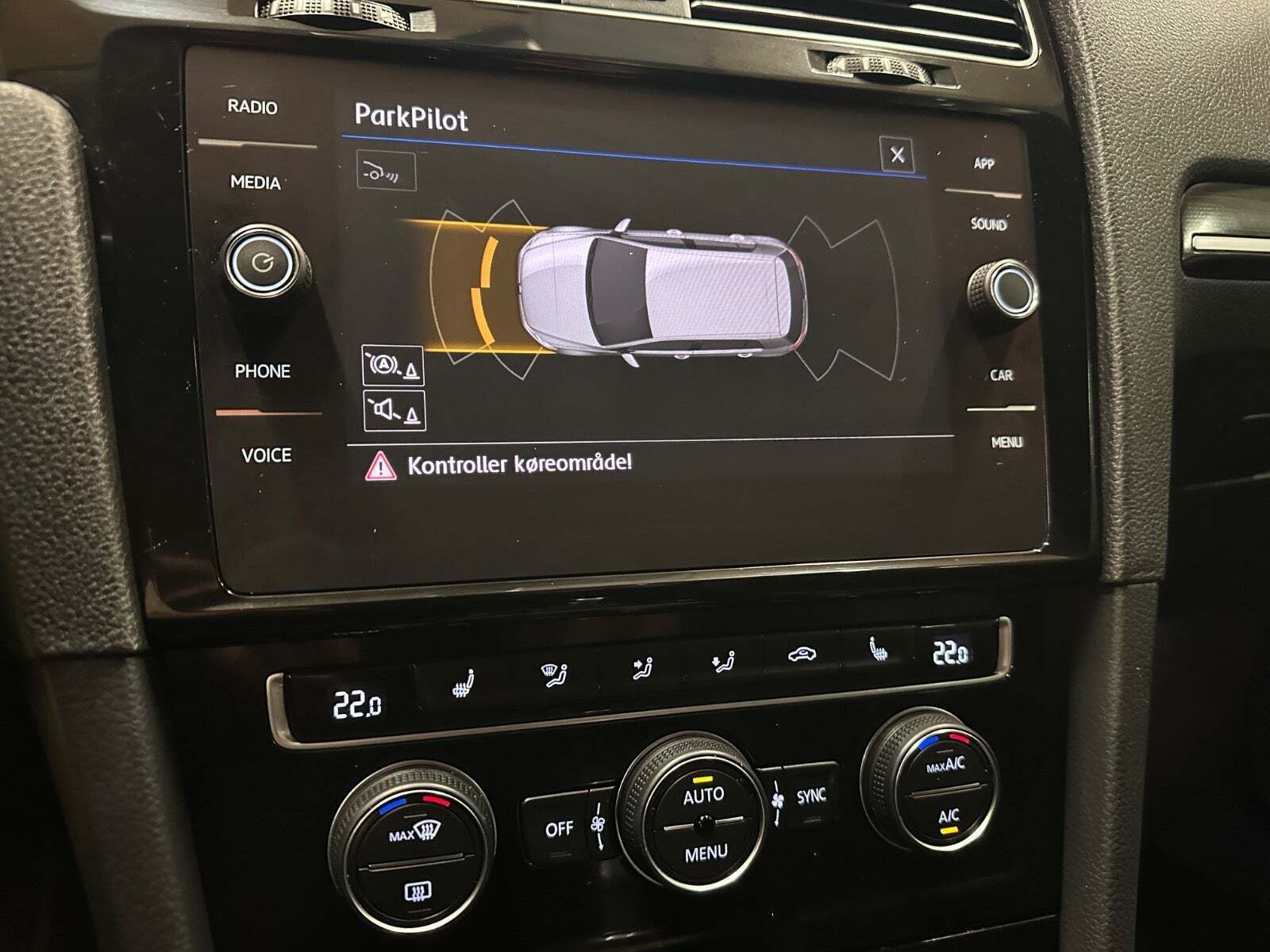 Hvid VW Golf VII fra 2018
