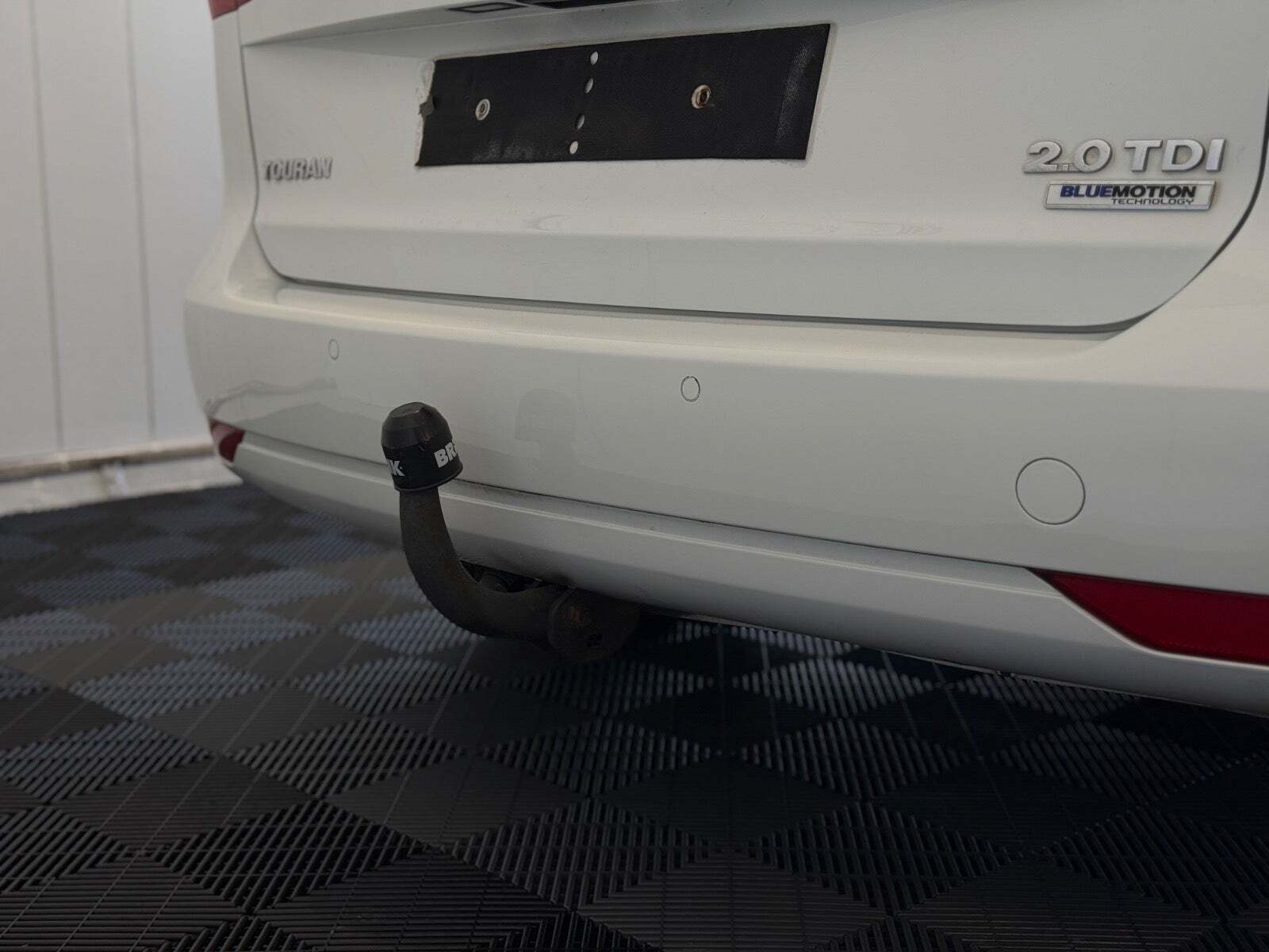 VW Touran 2,0 TDi 140 Highline BMT 7prs