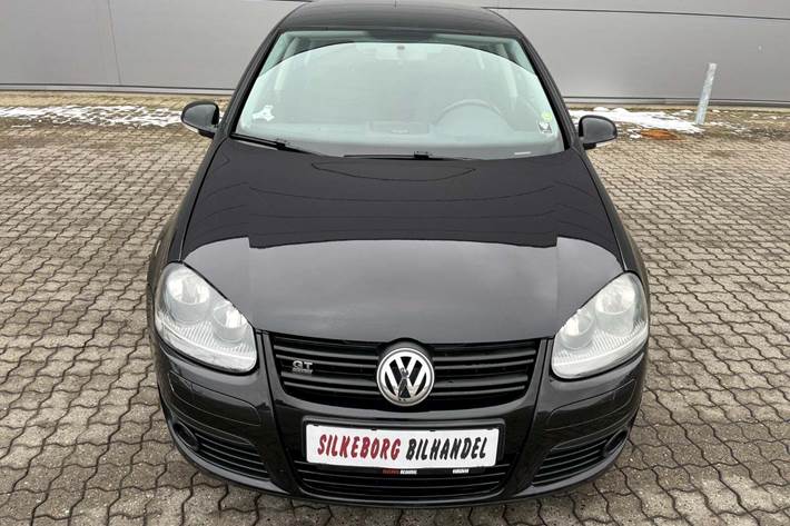 Sort VW Golf V fra 2008