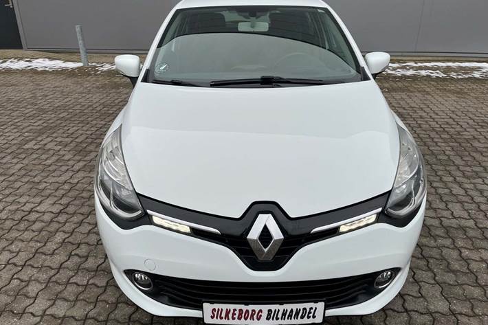 Hvid Renault Clio IV fra 2012