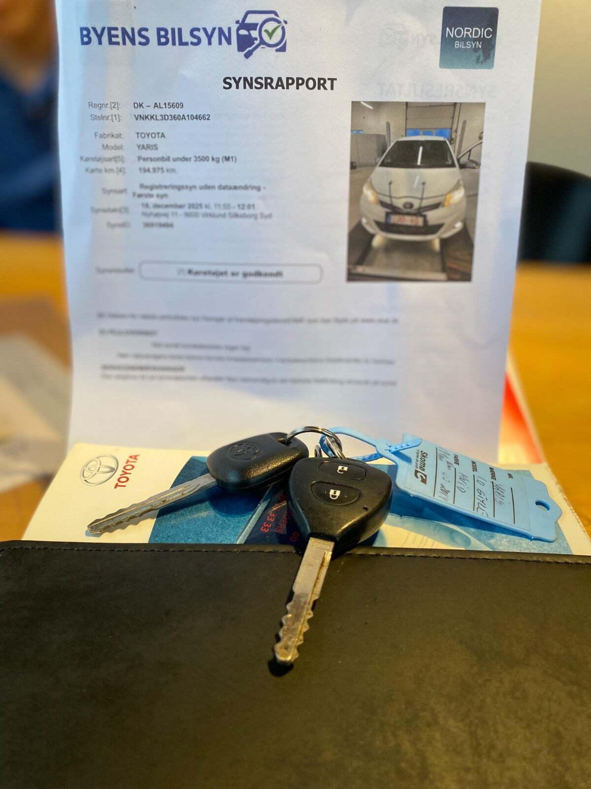 Hvid Toyota Yaris fra 2011