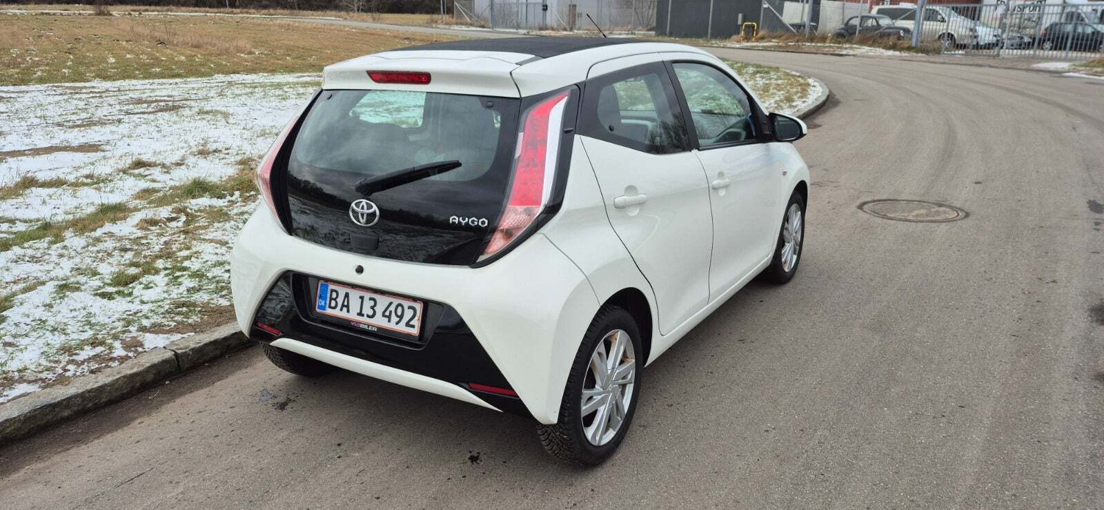 Toyota Aygo 1,0 VVT-i x-wave Sky