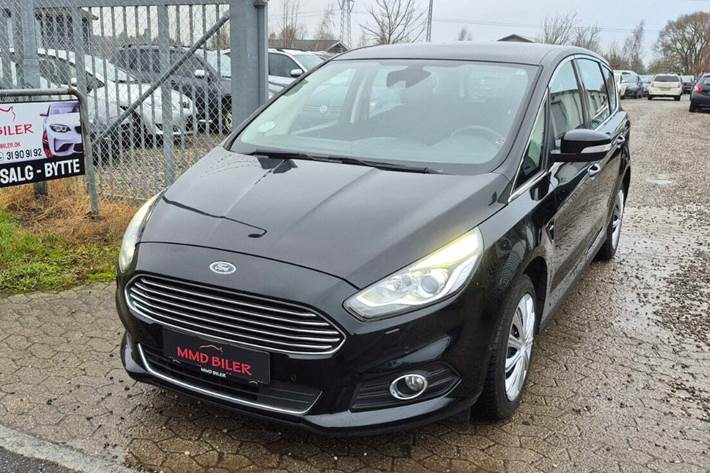 undefined Ford S-MAX fra 2017 set udefra