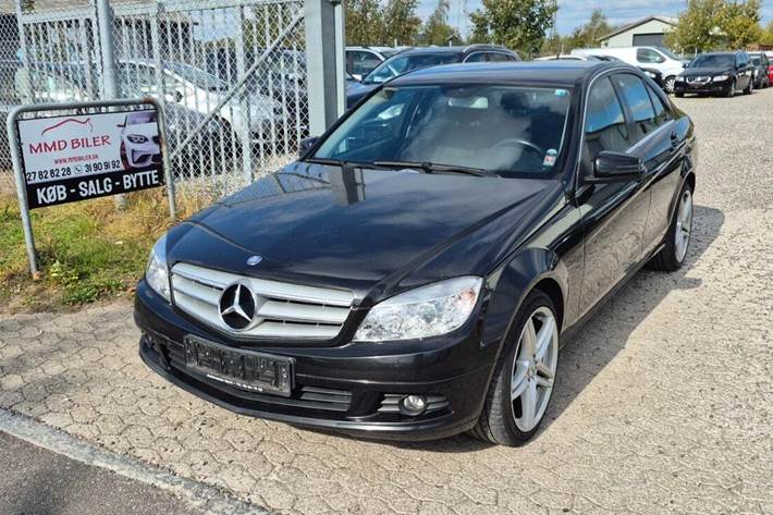 undefined Mercedes C200 fra 2009 set udefra