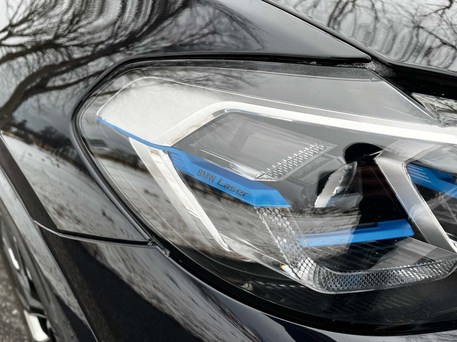 Blå BMW iX3 fra 2022