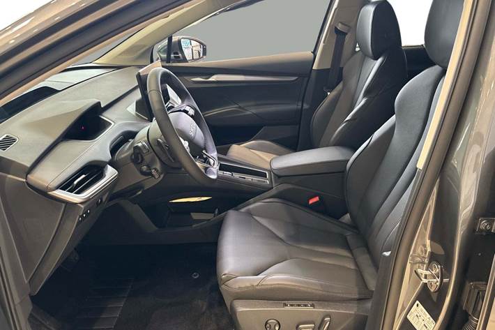 Grå Skoda Enyaq fra 2026