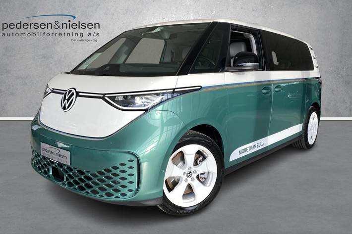 Grøn VW ID.Buzz fra 2025 set udefra