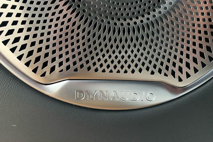 Hvid Voyah Free fra 2024